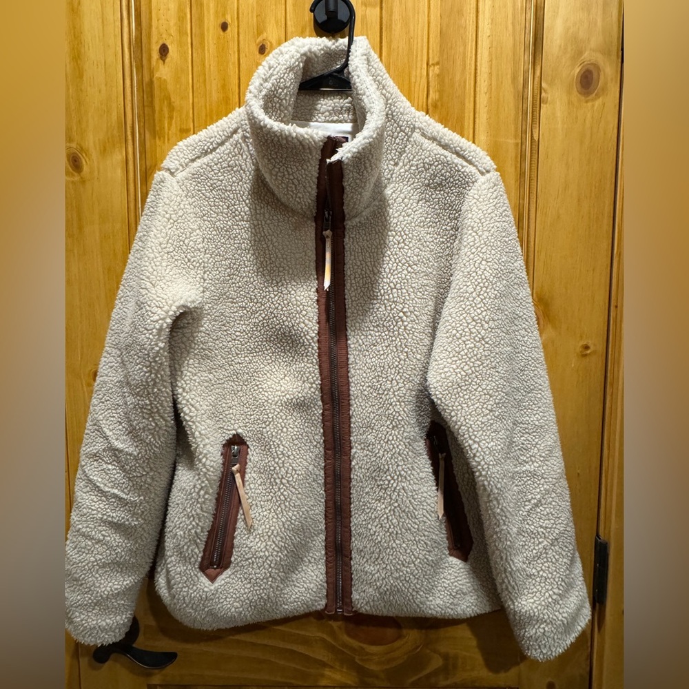 Patagonia Cream Teddy Jacket with Brown Accents